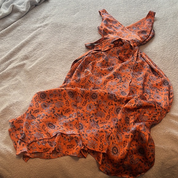 Stunning club monaco dress - Picture 3 of 4